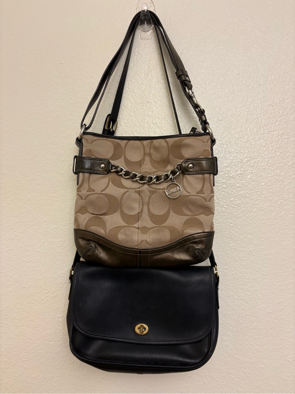 **PROJECTS**Coach Two-Tone Signature Canvas & Leather Shoulder Bag